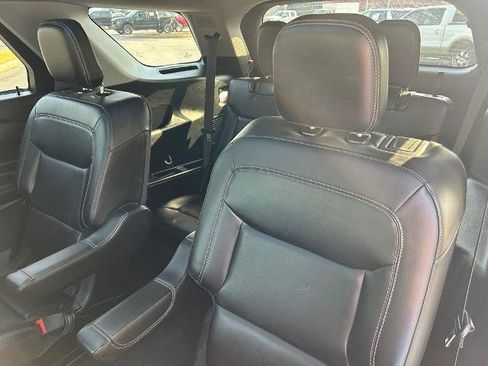 Certified 2023 Ford Explorer XLT w/ Equipment Group 202A RWD image 30
