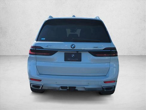 New 2026 BMW X7 xDrive40i w/ Premium Package AWD/4WD image 8