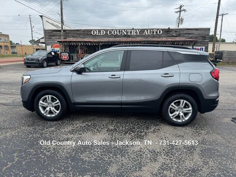 Used 2020 GMC Terrain SLE w/ Driver Convenience Package FWD image 1
