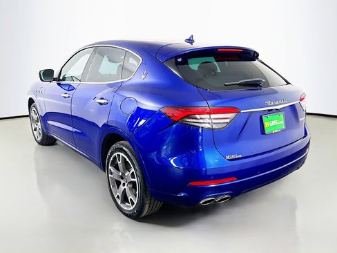 Used 2023 Maserati Levante GT AWD/4WD image 7
