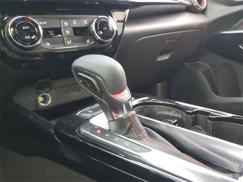 Certified 2025 Chevrolet Trax RS w/ Driver Confidence Package image 15