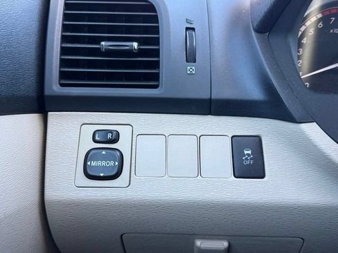 Used 2009 Toyota Venza AWD image 22