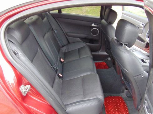 Used 2009 Pontiac G8 GT w/ Premium Package RWD image 25