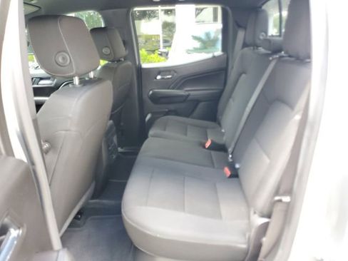 Certified 2025 Chevrolet Colorado LT RWD image 10