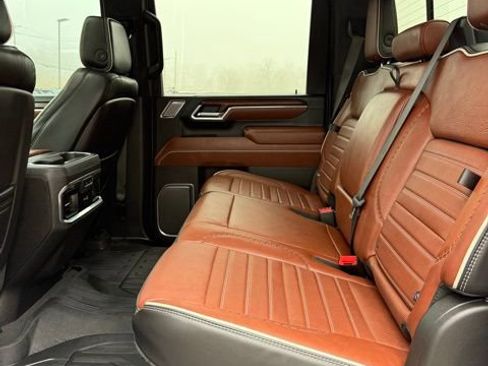 Used 2025 GMC Sierra 2500 Denali Ultimate image 24