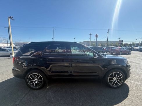 Used 2016 Ford Explorer Sport w/ Equipment Group 401A AWD/4WD image 4