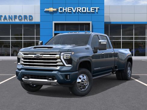 New 2026 Chevrolet Silverado 3500 High Country w/ High Country Premium Package AWD/4WD image 6