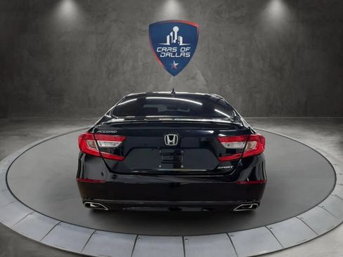 Used 2018 Honda Accord Sport image 4
