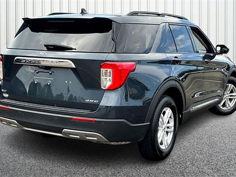 Used 2022 Ford Explorer XLT w/ Equipment Group 202A image 11