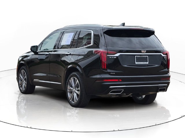 Used 2025 Cadillac XT6 Premium Luxury AWD/4WD image 4