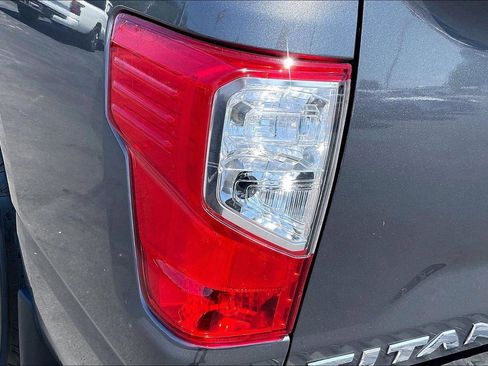 Certified 2024 Nissan Titan SV w/ SV Convenience Package RWD image 32
