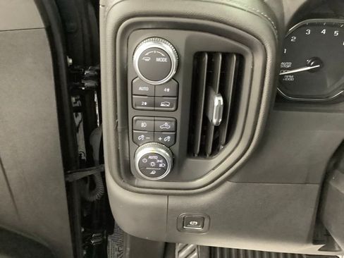 Used 2022 GMC Sierra 1500 SLT w/ SLT Premium Plus Package AWD/4WD image 15