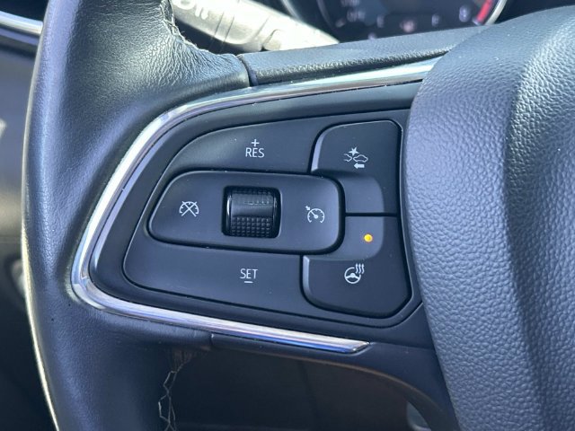Used 2020 Buick Encore GX Essence FWD image 31