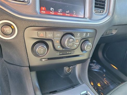 Used 2014 Dodge Charger SXT Plus image 19