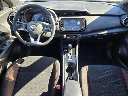 Used 2023 Nissan Kicks SR image 13