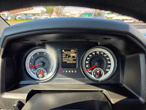 Used 2014 RAM 1500 Classic SLT w/ Remote Start & Security Group AWD/4WD image 29