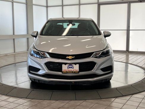 Used 2016 Chevrolet Cruze LT FWD image 2