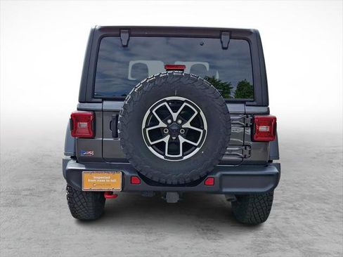 Certified 2024 Jeep Wrangler Unlimited Rubicon AWD/4WD image 4