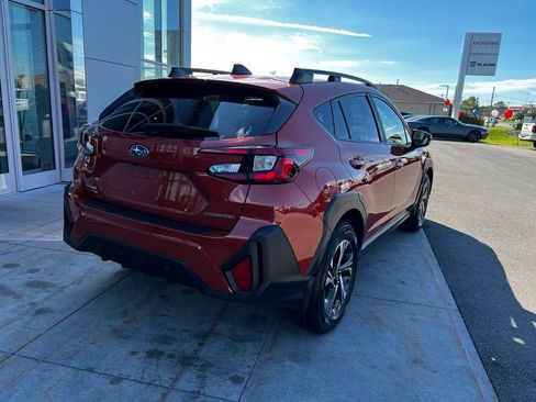 Used 2025 Subaru Crosstrek 2.5i Premium AWD/4WD image 11