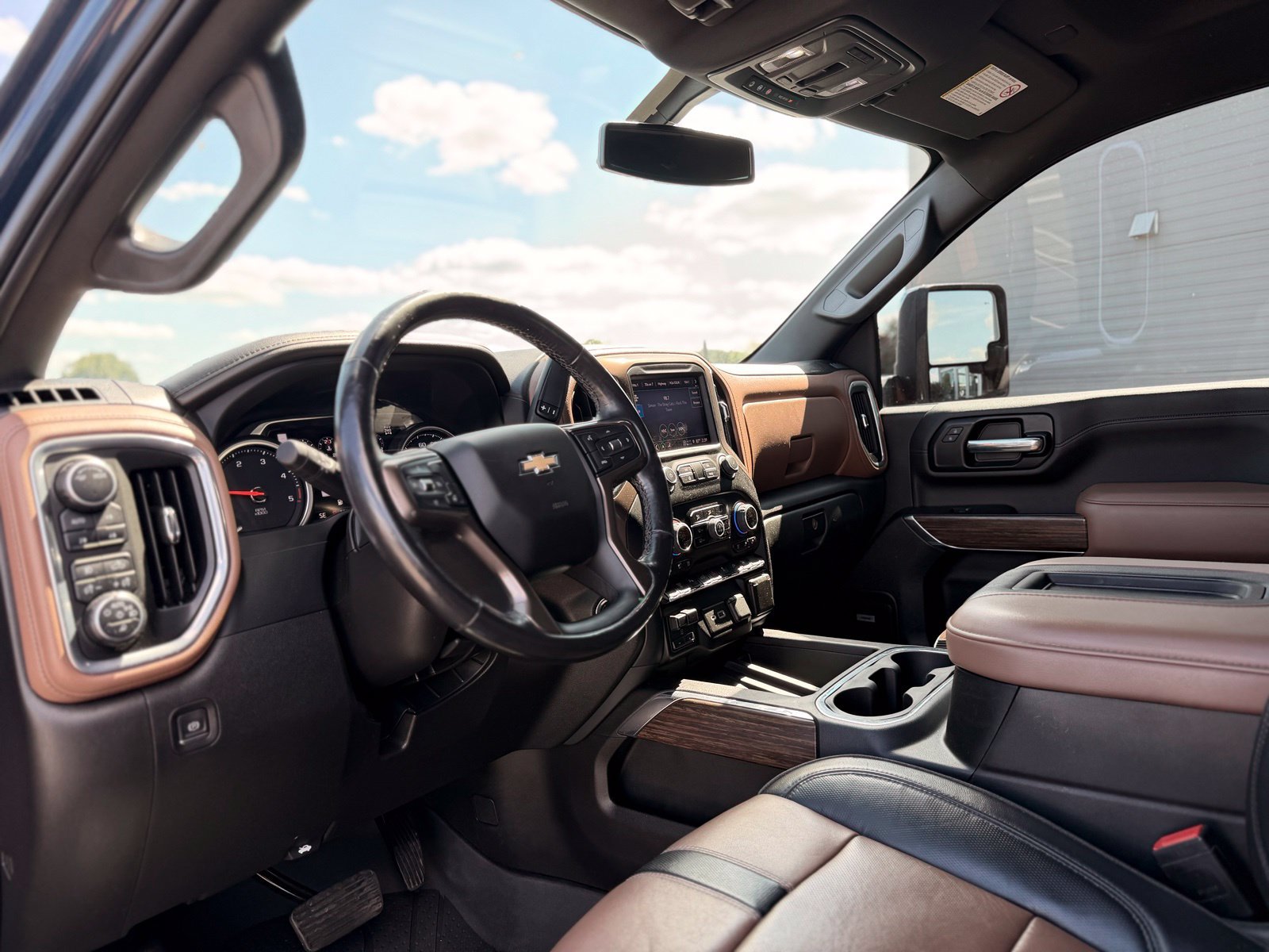 Used 2022 Chevrolet Silverado 2500 High Country AWD/4WD image 21