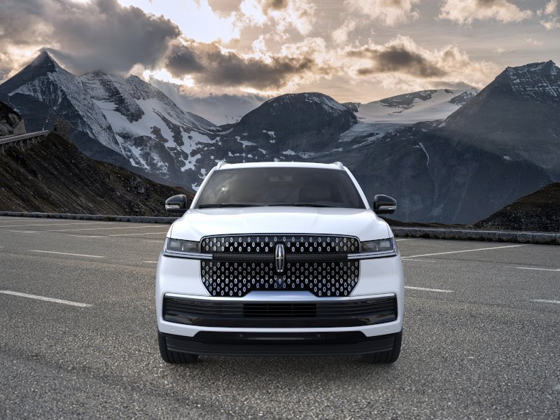 New 2026 Lincoln Navigator Reserve AWD/4WD image 6