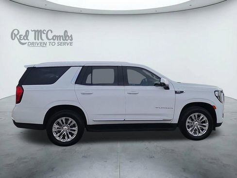 Used 2023 GMC Yukon SLT w/ SLT Luxury Package image 6