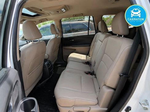 Used 2016 Honda Pilot Touring image 7