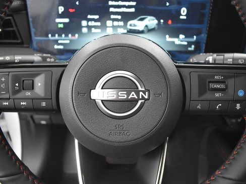 New 2026 Nissan Kicks SR w/ SR Premium Package FWD image 30