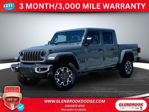 Used 2026 Jeep Gladiator Sport AWD/4WD image 1