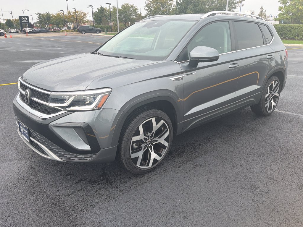 Certified 2022 Volkswagen Taos SEL AWD/4WD image 3