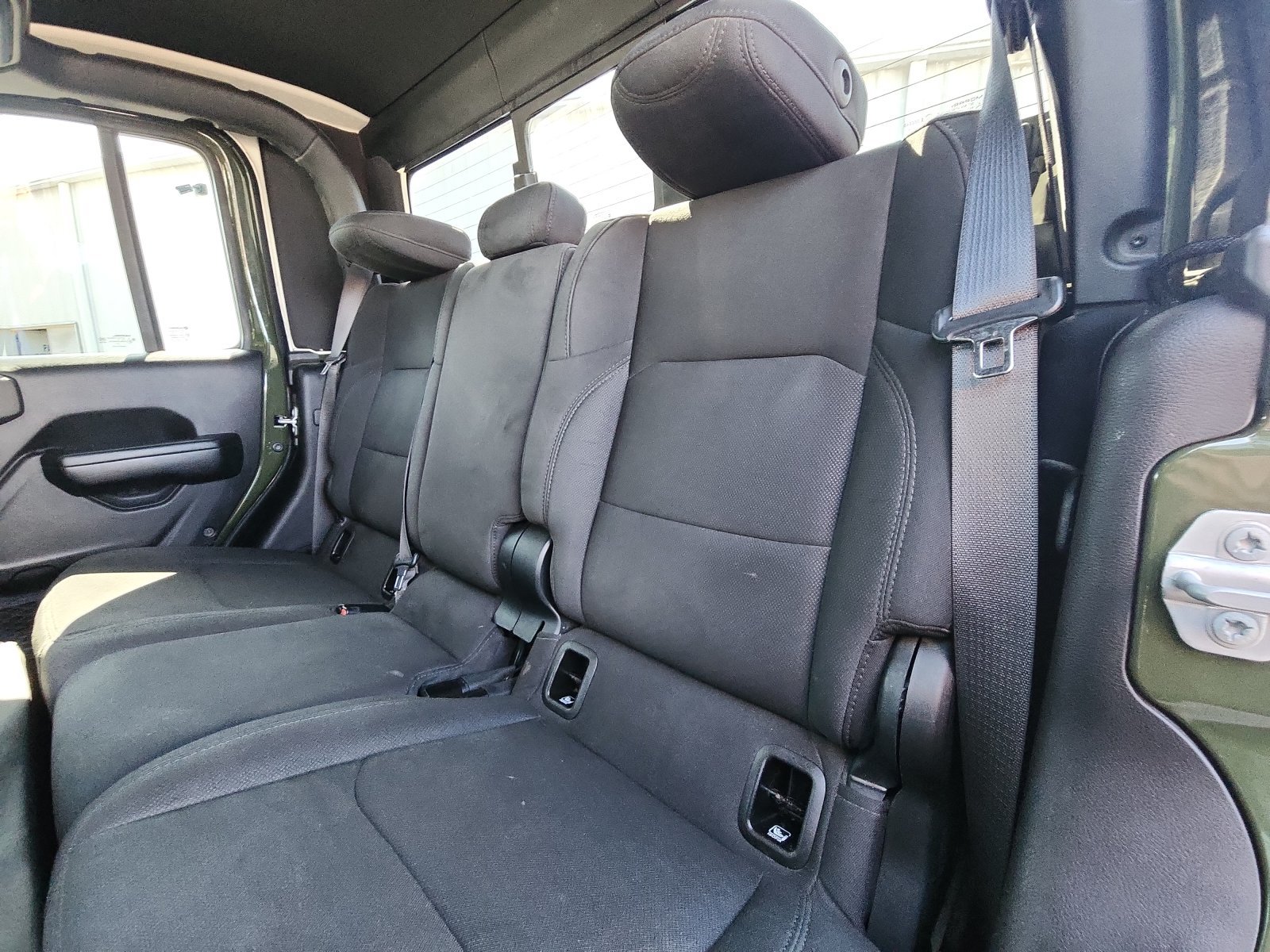 Used 2021 Jeep Gladiator Sport AWD/4WD image 22