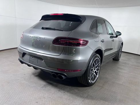 Certified 2018 Porsche Macan Turbo AWD/4WD image 7