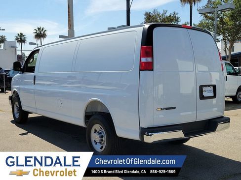 New 2026 Chevrolet Express 2500 Extended w/ Driver Convenience Package RWD image 14