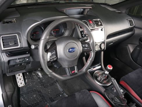 Used 2019 Subaru WRX STI AWD/4WD image 40
