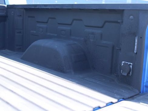 Used 2025 Chevrolet Silverado 1500 LT RWD image 11