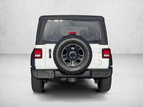 Used 2026 Jeep Wrangler Unlimited Sport AWD/4WD image 6