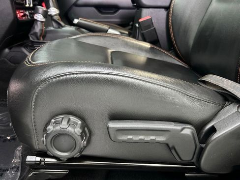 Used 2020 Jeep Gladiator Mojave image 22