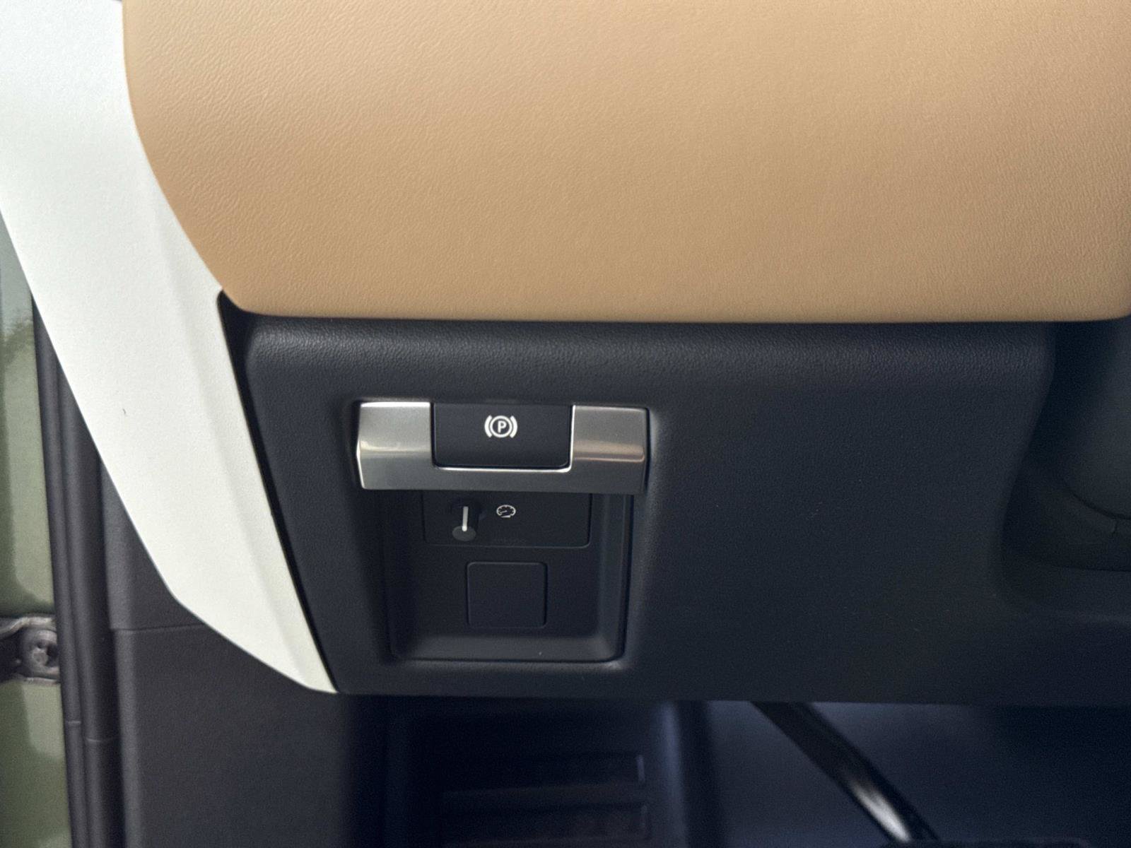 New 2026 Land Rover Defender 130 S AWD/4WD image 33