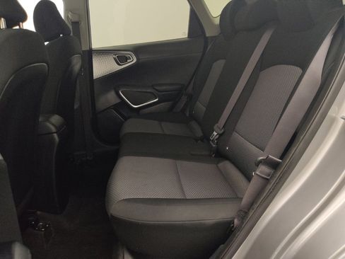 Used 2022 Kia Soul LX w/ Technology Package FWD image 18