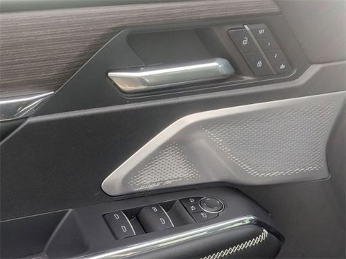 Used 2024 GMC Acadia Denali w/ Super Cruise Package image 14