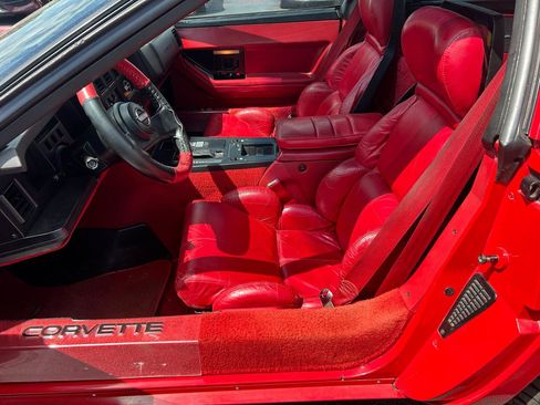 Used 1989 Chevrolet Corvette Coupe RWD image 10