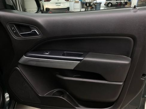 Used 2015 Chevrolet Colorado LT w/ LT Convenience Package AWD/4WD image 26