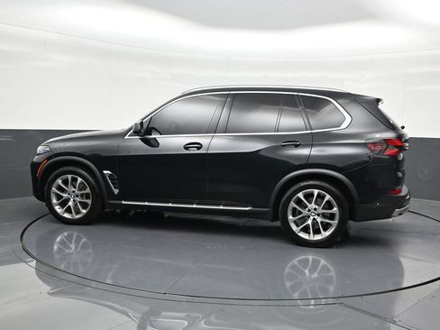 Used 2024 BMW X5 sDrive40i RWD image 2