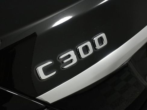 Used 2019 Mercedes-Benz C 300 Sedan image 27