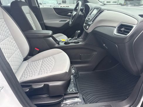 Used 2018 Chevrolet Equinox LS w/ LPO, Protection Package AWD/4WD image 12
