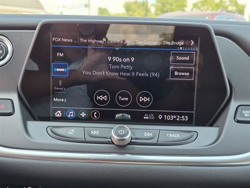 Used 2020 Chevrolet Blazer LT FWD image 23