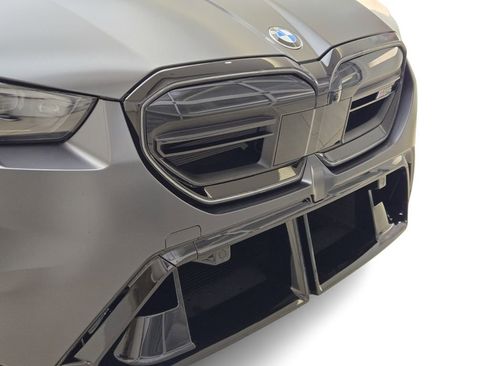 Used 2025 BMW M5 Touring image 4