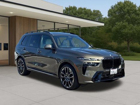 Used 2026 BMW X7 xDrive40i w/ M Sport Package AWD/4WD image 6