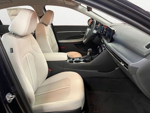 Certified 2025 Hyundai Sonata SE image 18