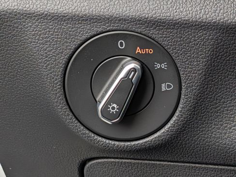Certified 2023 Volkswagen Jetta Sport FWD image 26